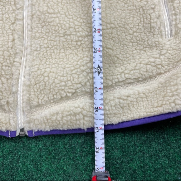 Patagonia Classic Retro-X Deep Pile Fleece Vest Ivory w/ Purple Women’s Large - Picture 12 of 14